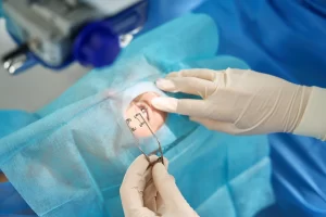 Glaucoma treatment by eye specialist